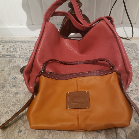 Coach Handbags - Authentic Coach 86760 Bandit Hobo Washed Red